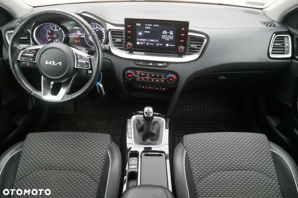 Kia Ceed 1.5 T-GDI L - 8