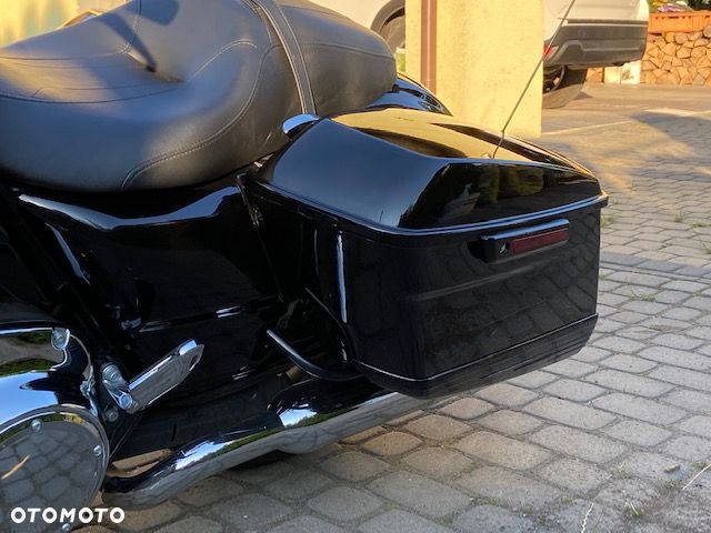 Harley-Davidson Touring Road Glide - 39