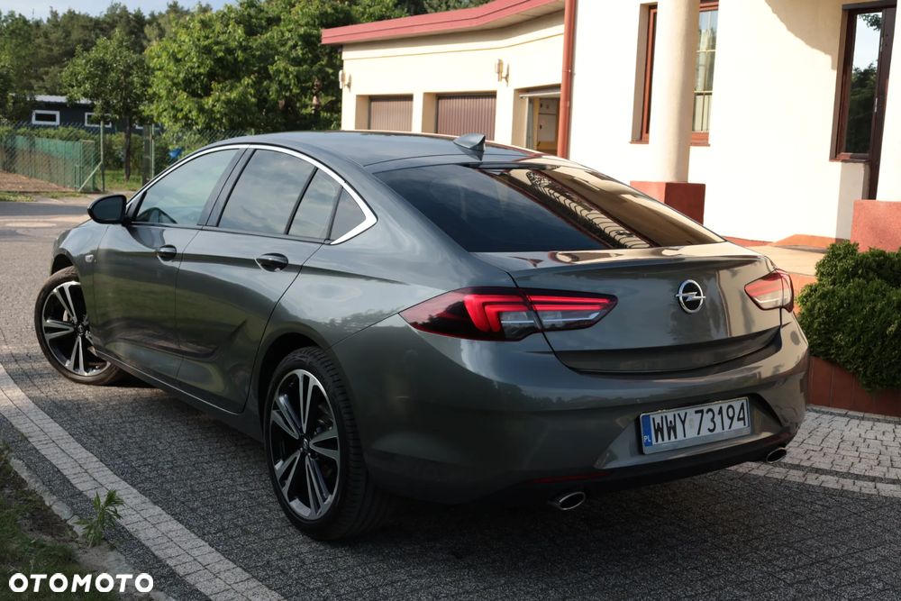Opel Insignia - 10