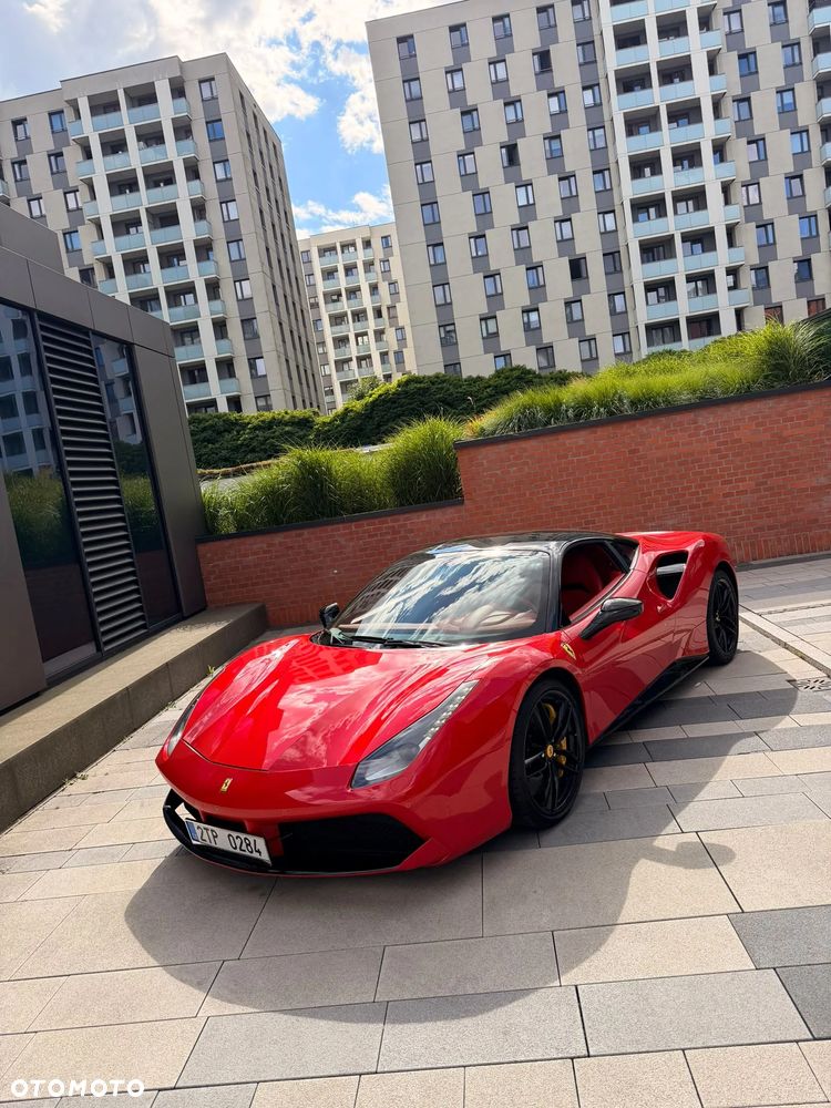 Ferrari 488 - 31