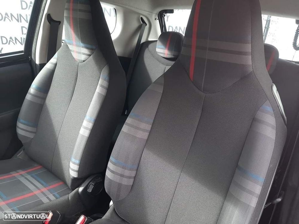 Peugeot 108 1.2 PureTech Top! Allure - 9