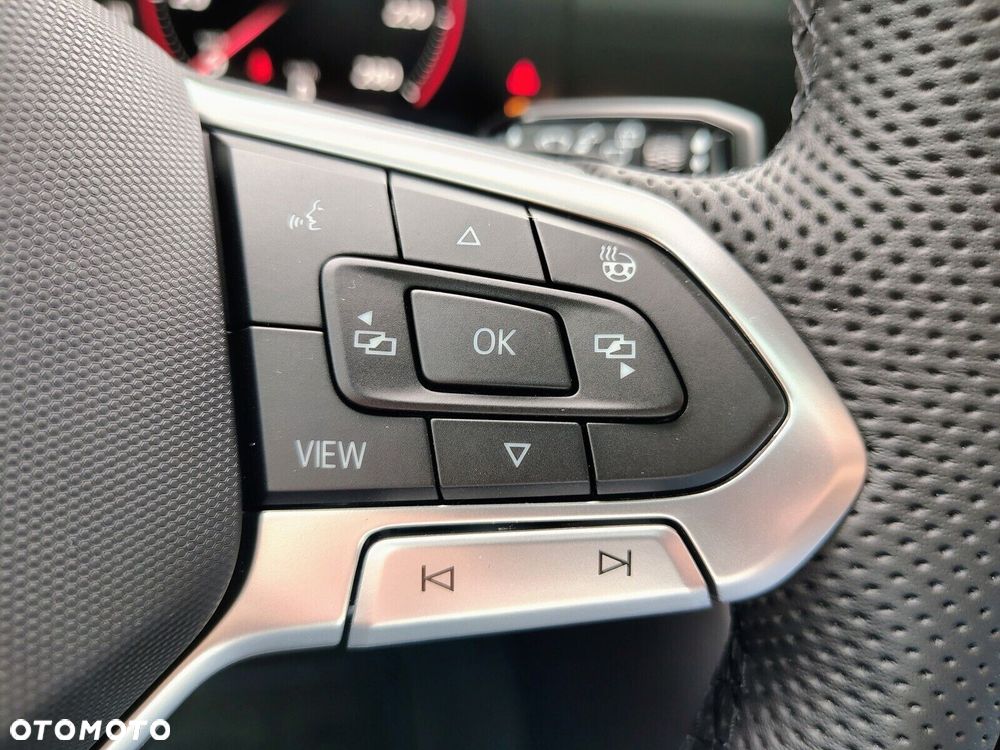 Volkswagen Touareg - 22