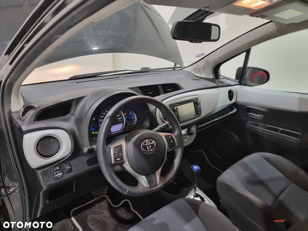 Toyota Yaris - 18