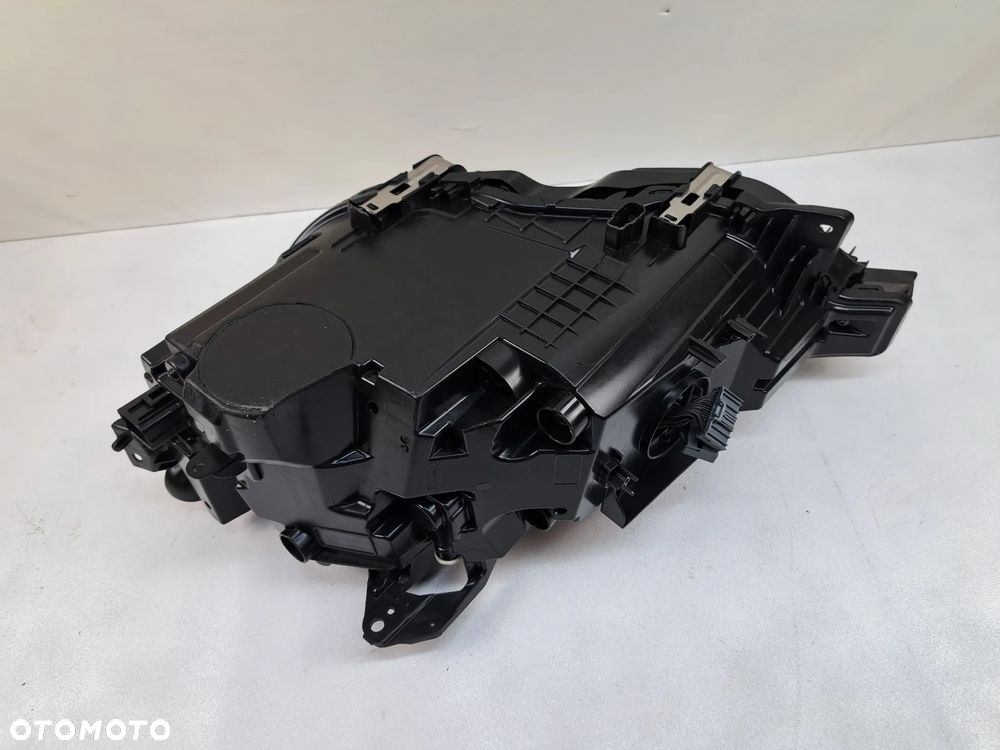 VOLVO XC60 II LAMPA PRAWA PRZÓD FULL LED 31656615 - 11