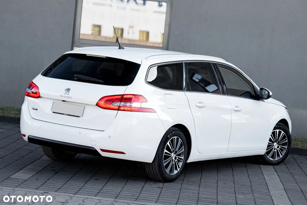Peugeot 308 PureTech 130 GPF EAT8 Stop & Start Allure - 5