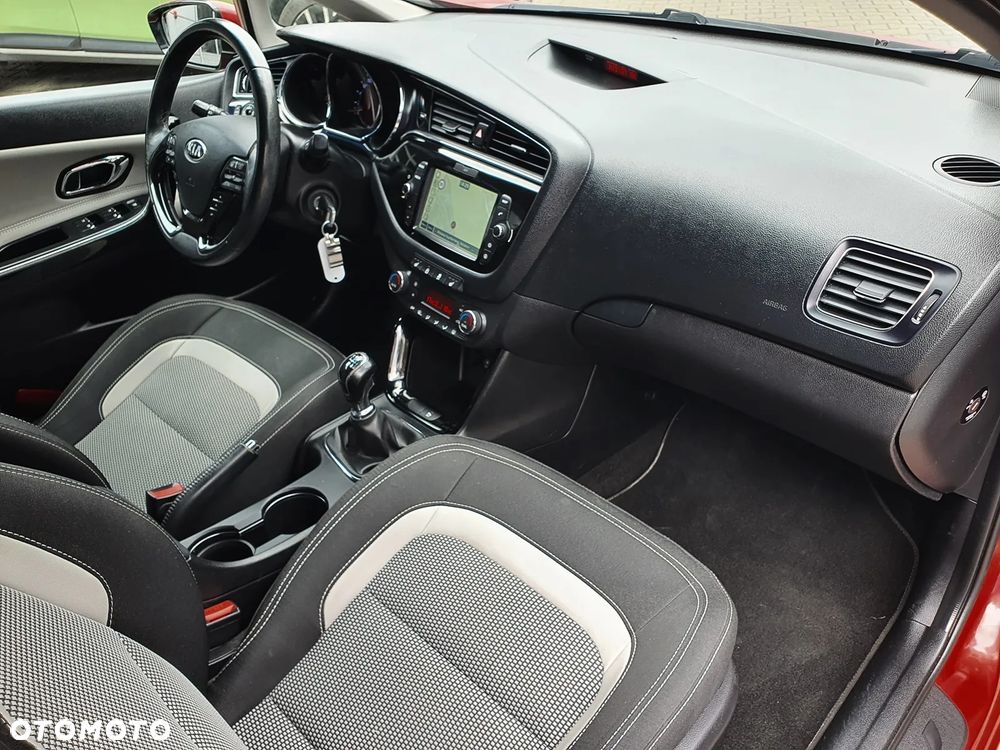 Kia Ceed 1.6 GDI L Business Line - 10