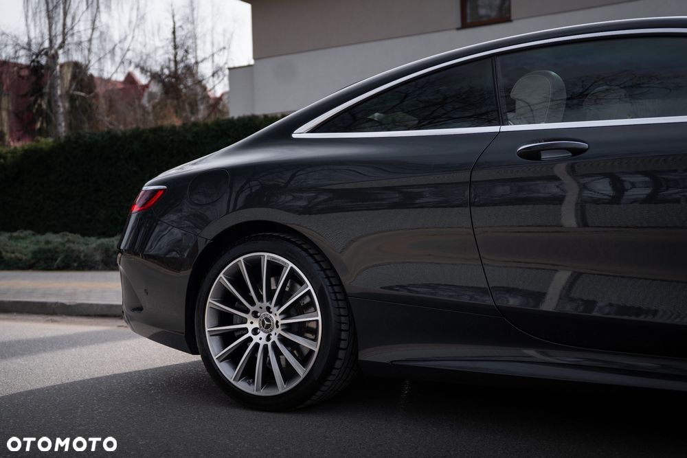 Mercedes-Benz Klasa S 560 4-Matic 9G-TRONIC - 18