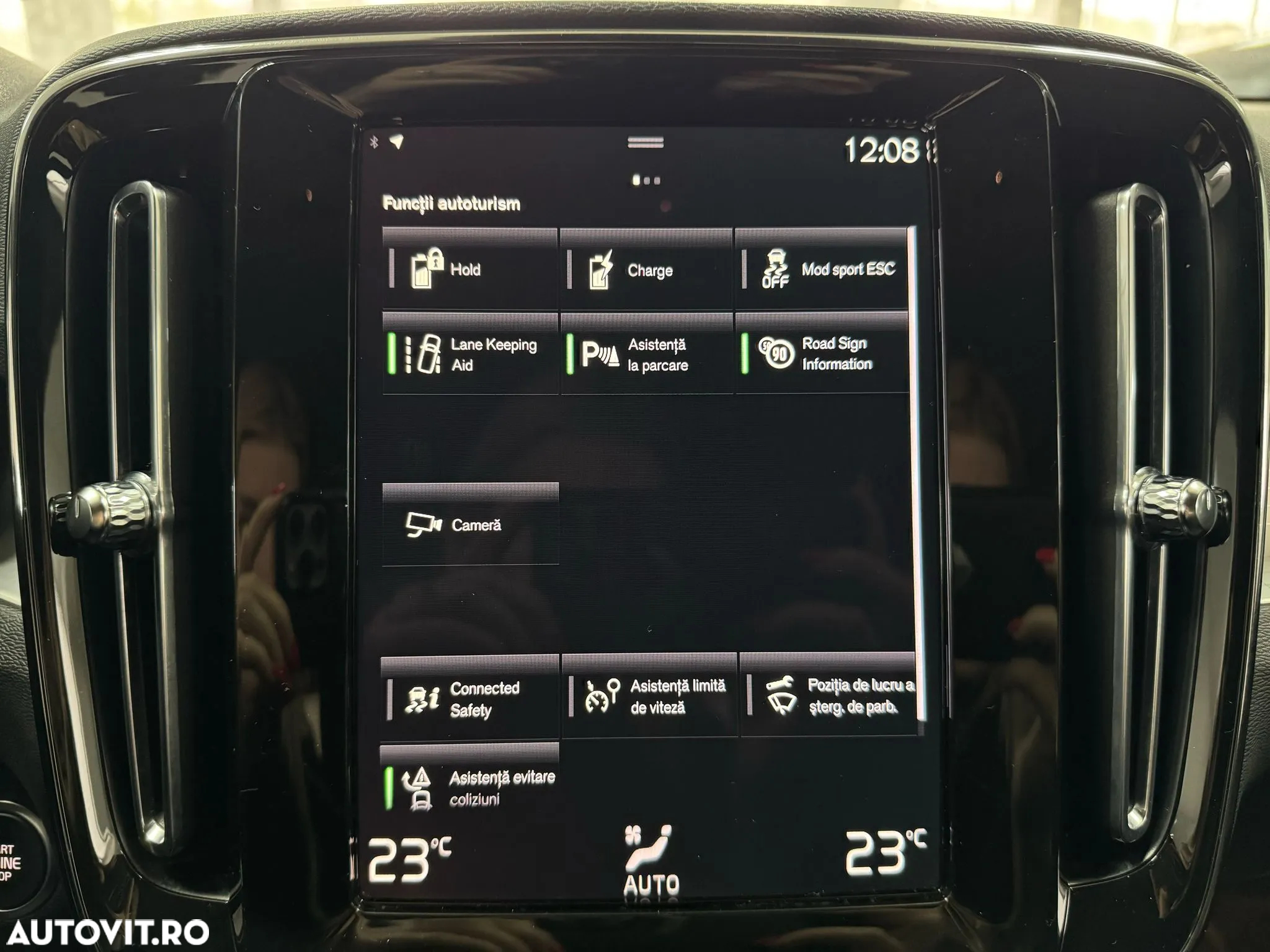 Volvo XC 40 T4 Recharge DKG Ultimate Dark - 26