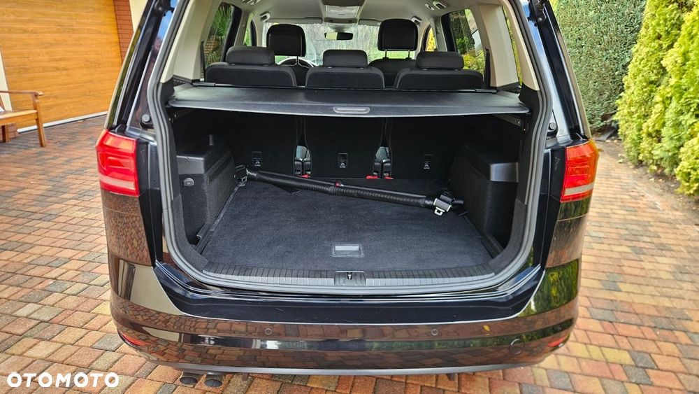 Volkswagen Touran 2.0 TDI SCR DSG IQ.DRIVE - 22