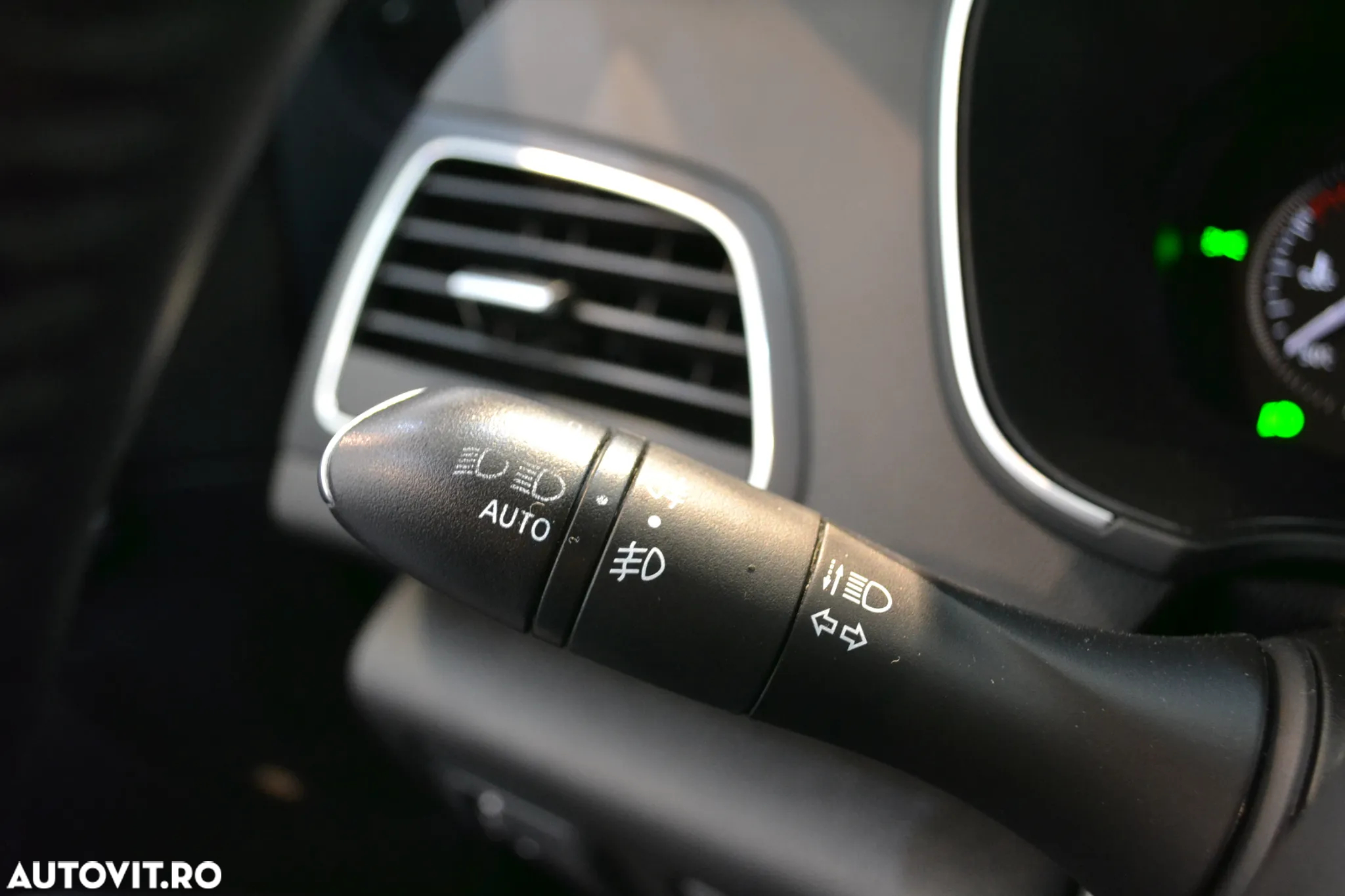 Renault Megane TCe GPF EDC Intens - 21