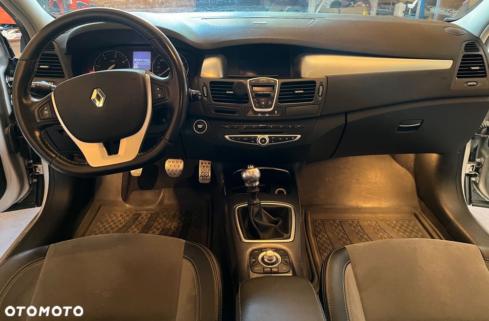 Renault Laguna 2.0 dCi Bose Edition - 6