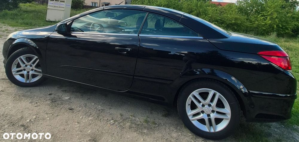 Opel Astra 1.9 CDTI Cosmo - 1