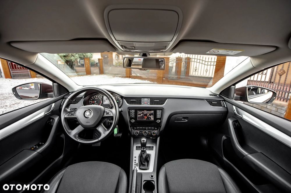 Skoda Octavia 2.0 TDI 4x4 Elegance DSG - 24