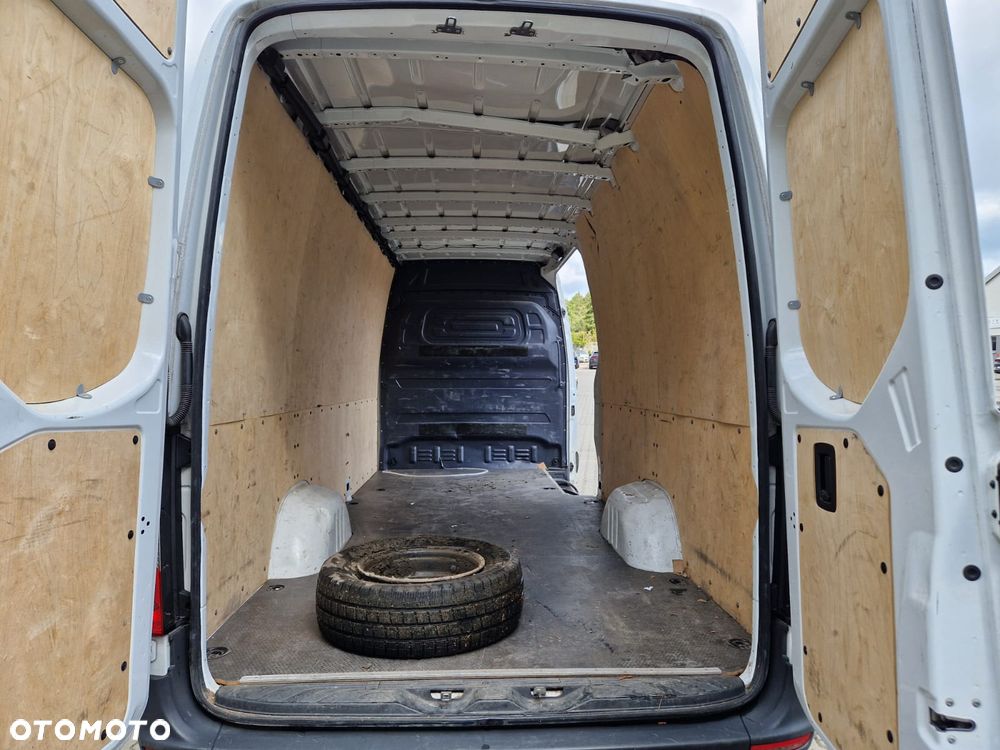 Mercedes-Benz Sprinter - 22