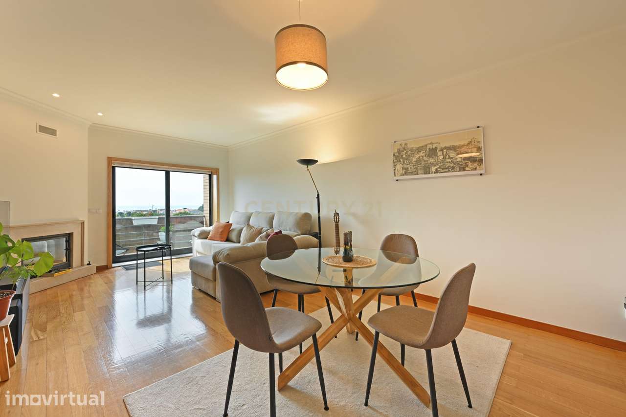 Apartamento Duplex T2+2 com 2 Suites e Terraço privativo em Canidelo - Grande imagem: 2/27