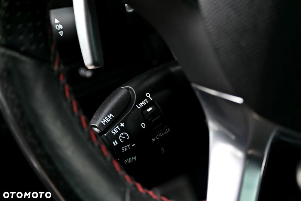 Peugeot 308 BlueHDi 180 EAT6 GT - 32