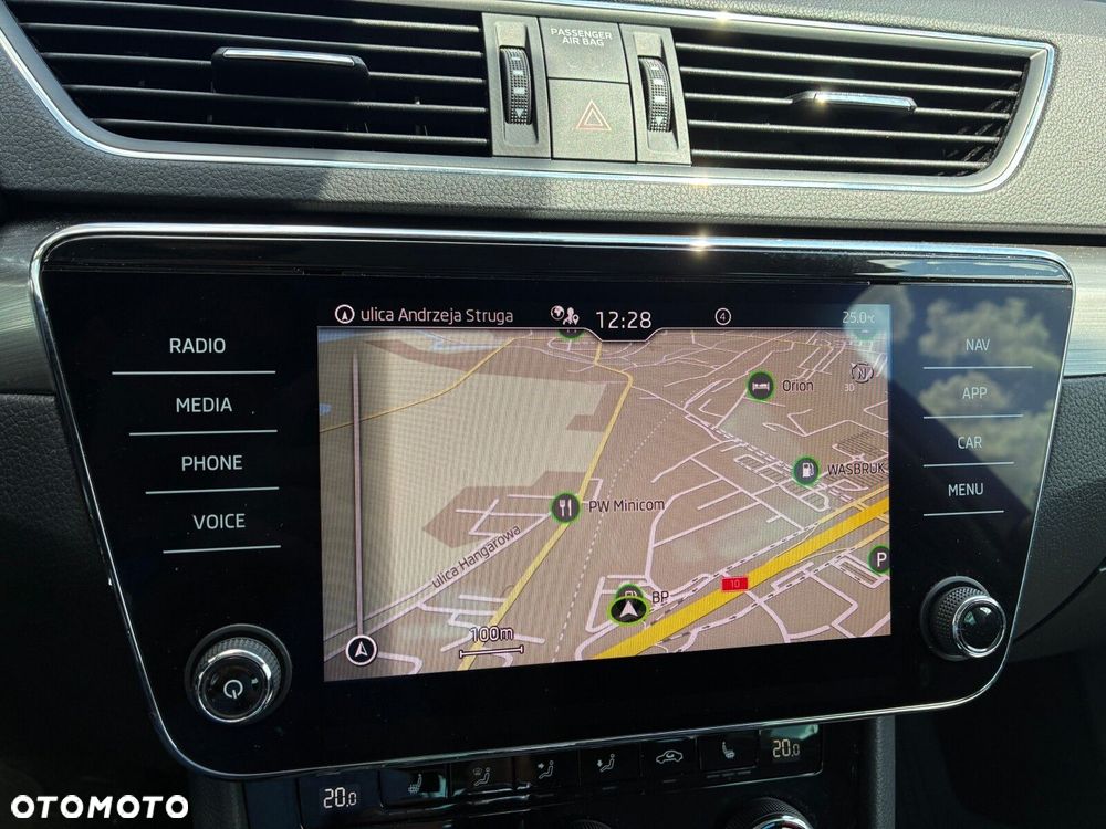 Skoda Superb 2.0 TDI SCR Style DSG - 18