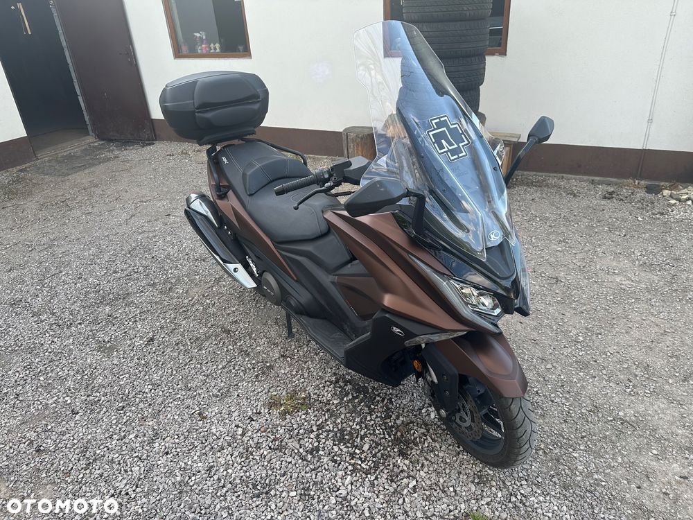 Kymco AK 550 - 8