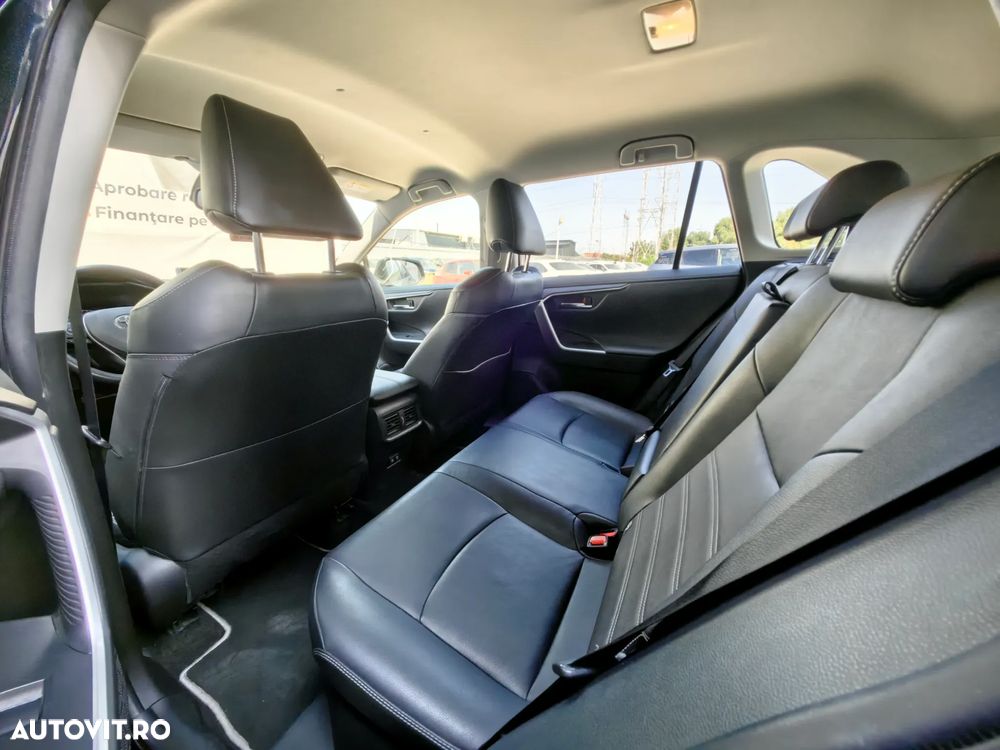 Toyota RAV4 2.5 VVT-iE 4x4 Luxury - 19