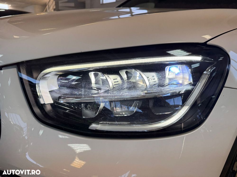 Mercedes-Benz GLC Coupe 300 de 4Matic 9G-TRONIC AMG Line - 6