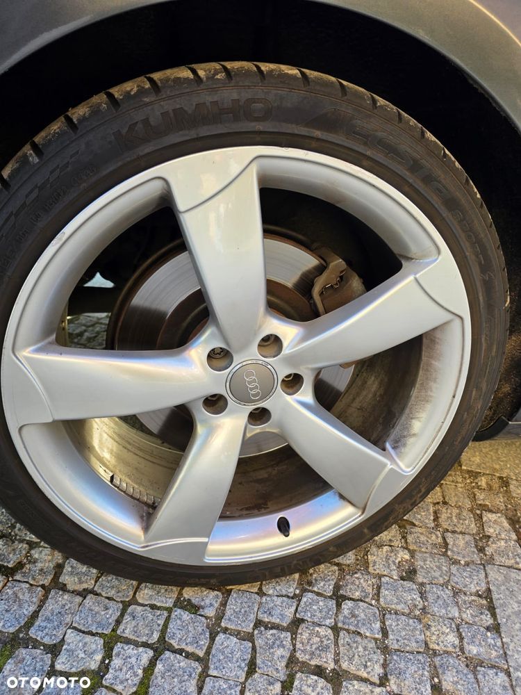 Audi A8 - 14