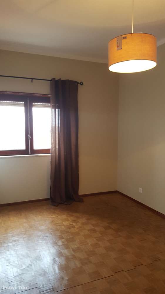 Apartamento T2 remodelado, a 300m do terminal fluvial do Barreiro - Grande imagem: 4/11