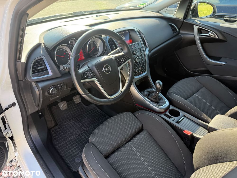 Opel Astra 1.4 Turbo Color Edition - 13