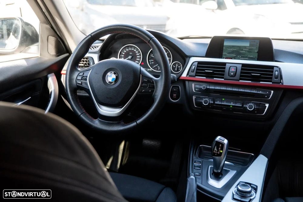 BMW 320 d Auto Line Sport - 29