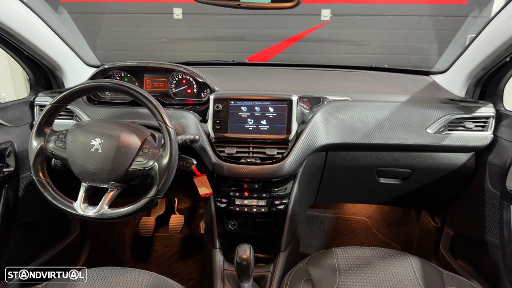 Peugeot 208 PureTech 110 Stop & Start Allure - 16