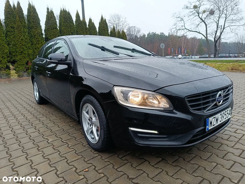 Volvo V60 D2 Drive-E Dynamic Edition (Momentum) - 2
