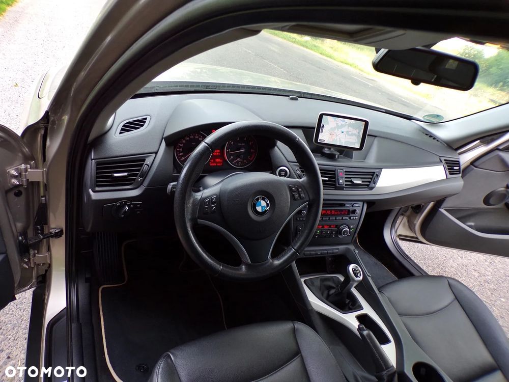 BMW X1 ver-sdrive18i-xline - 15