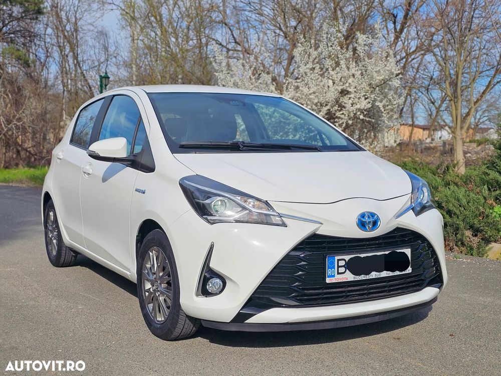 Toyota Yaris 1.5 VVT-i HSD Active - 2