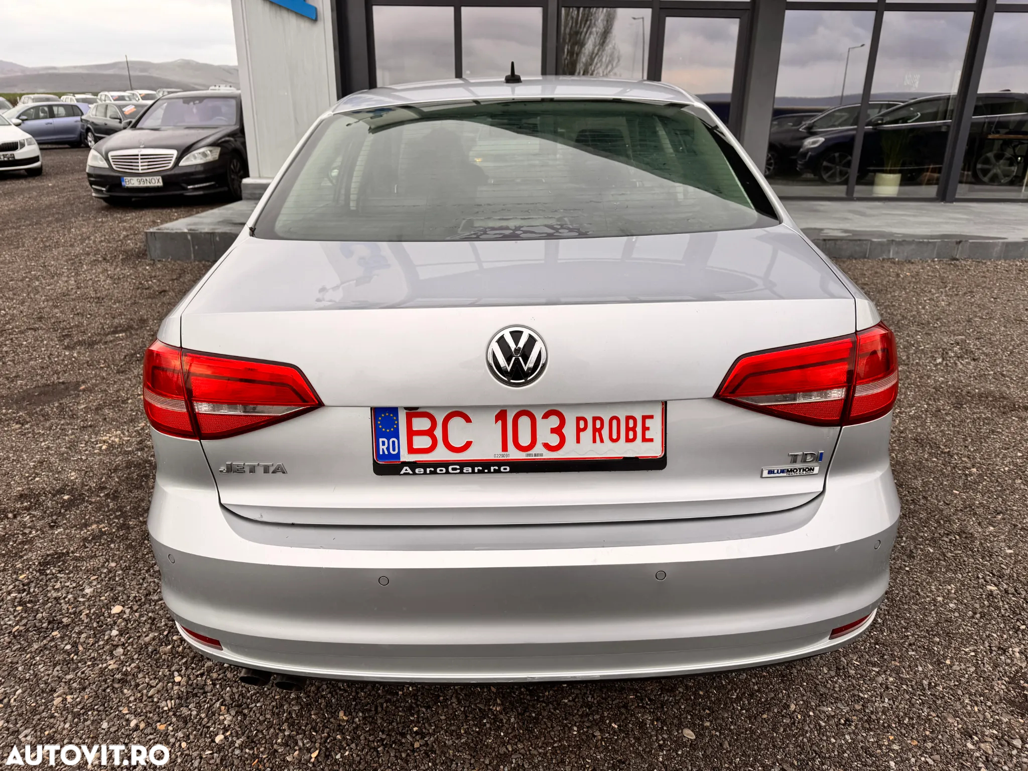 Volkswagen Jetta 2.0 TDI DSG BlueMotion Technologie - 9
