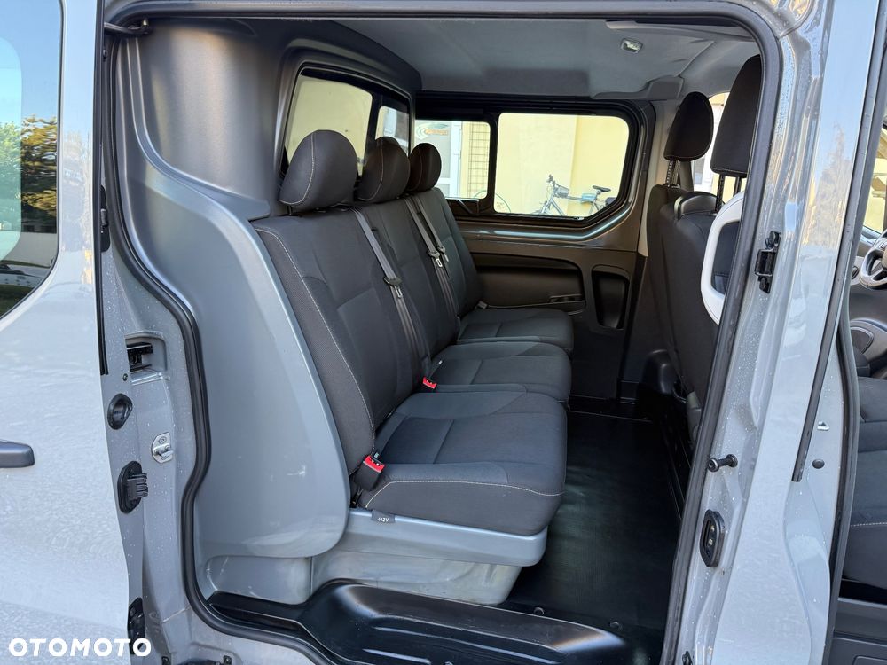 Renault Trafic Furgon Brygadowy Long L2H1 6 osób - 25