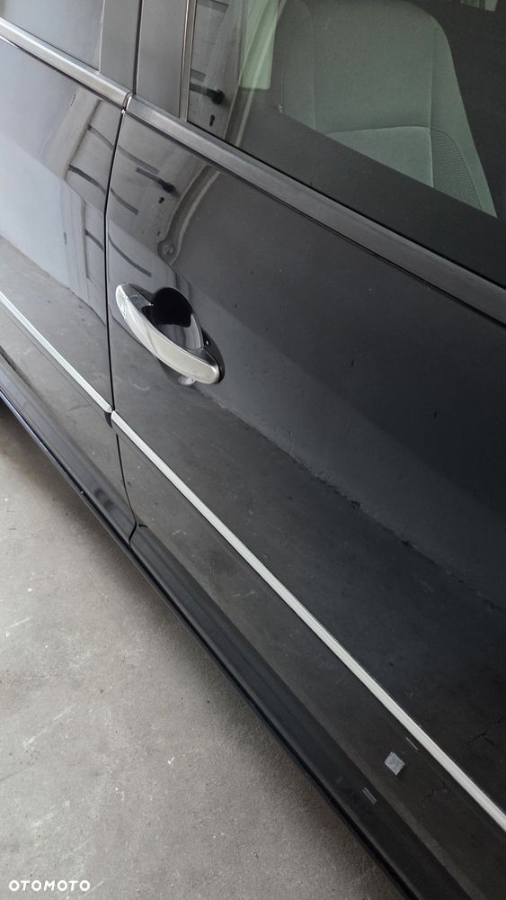 Volkswagen Touran 2.0 TDI DPF DSG Highline - 31