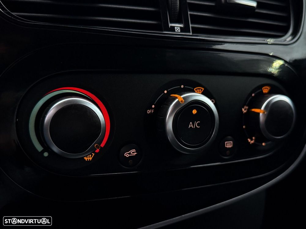 Renault Clio Sport Tourer 1.5 dCi Limited - 15