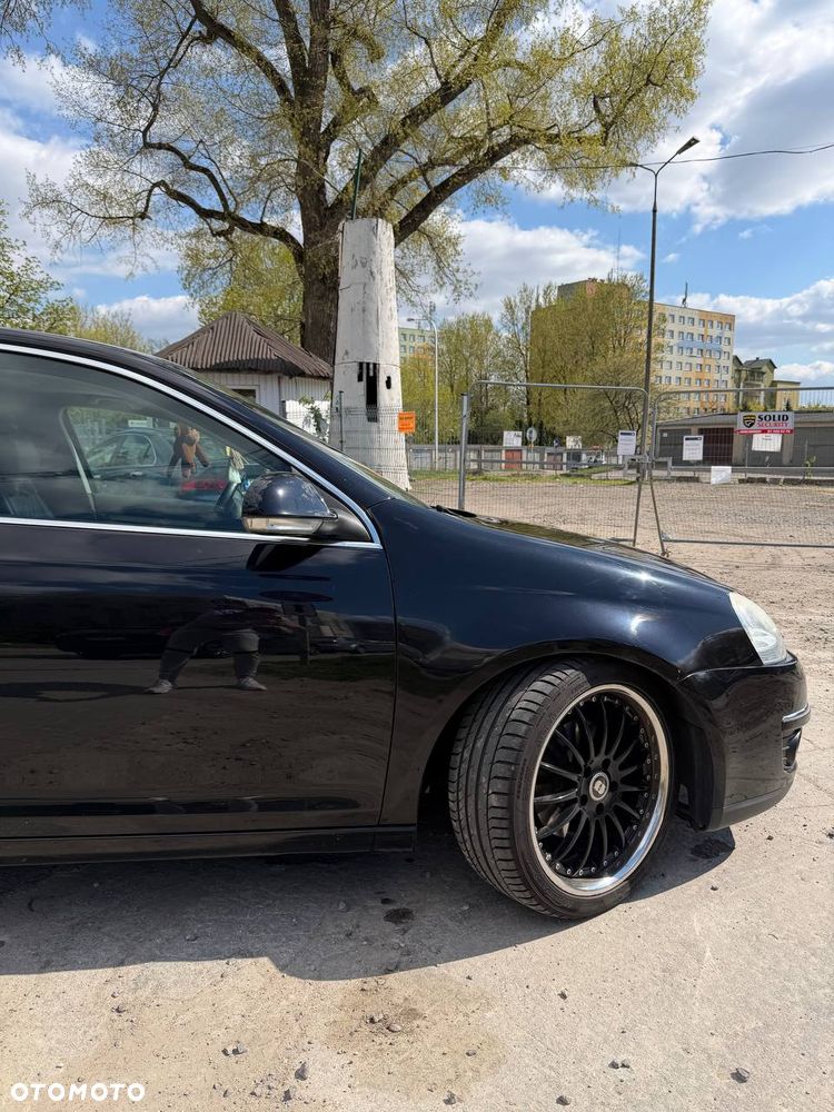 Volkswagen Jetta 2.0 FSI Comfortline - 30