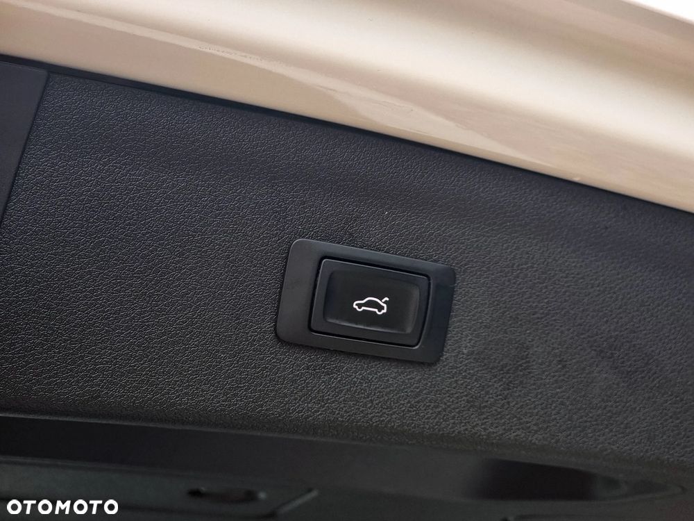 Audi Q3 1.4 TFSI S tronic - 17