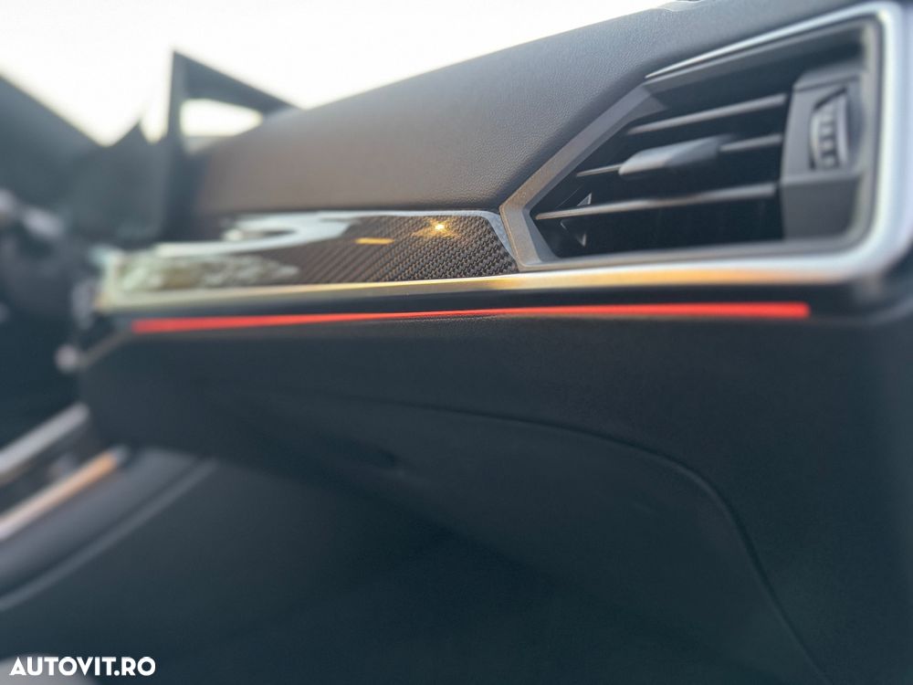 BMW Seria 3 320i AT - 20