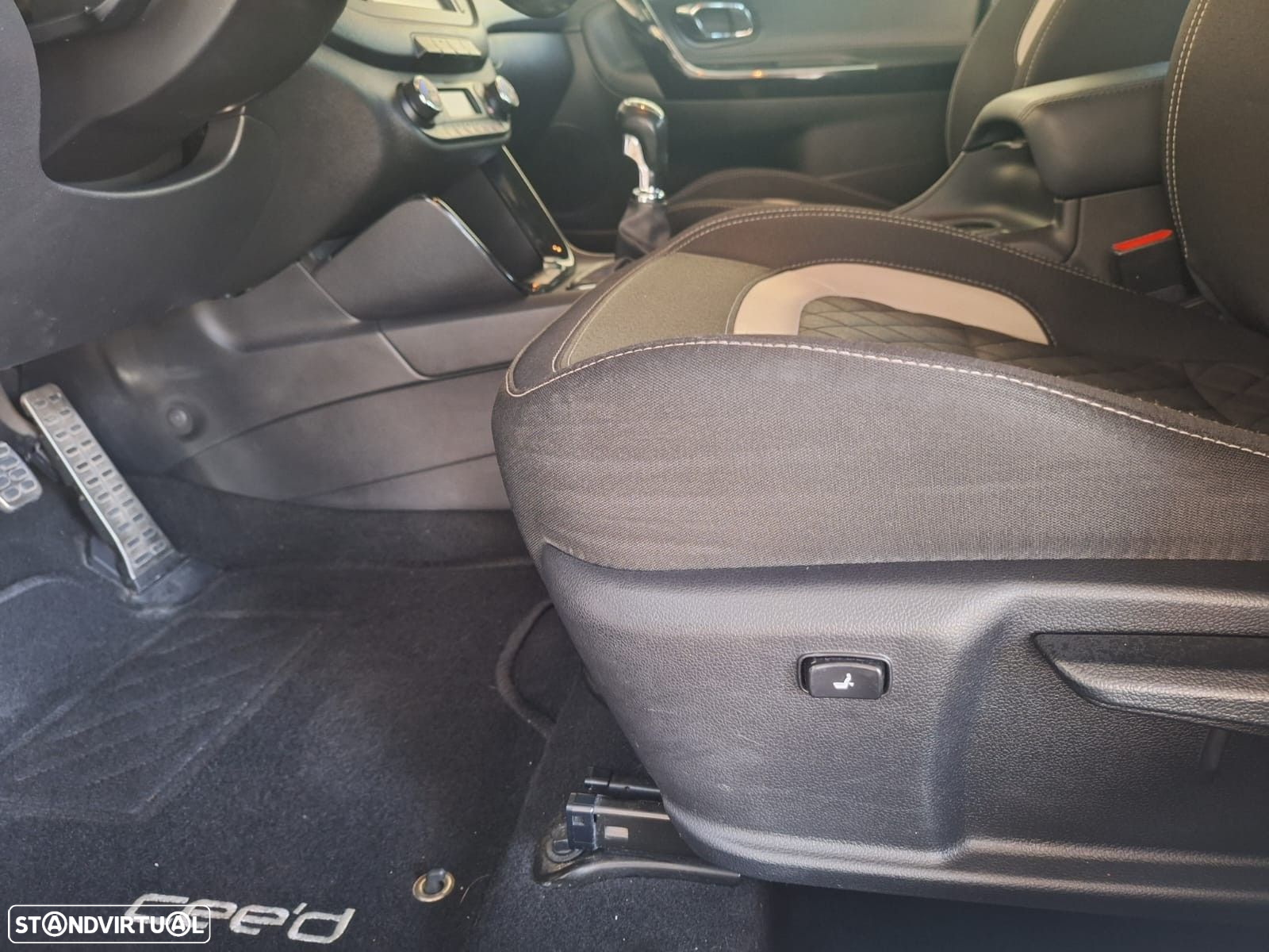 Kia Ceed 1.6 CRDi GT Line - 15