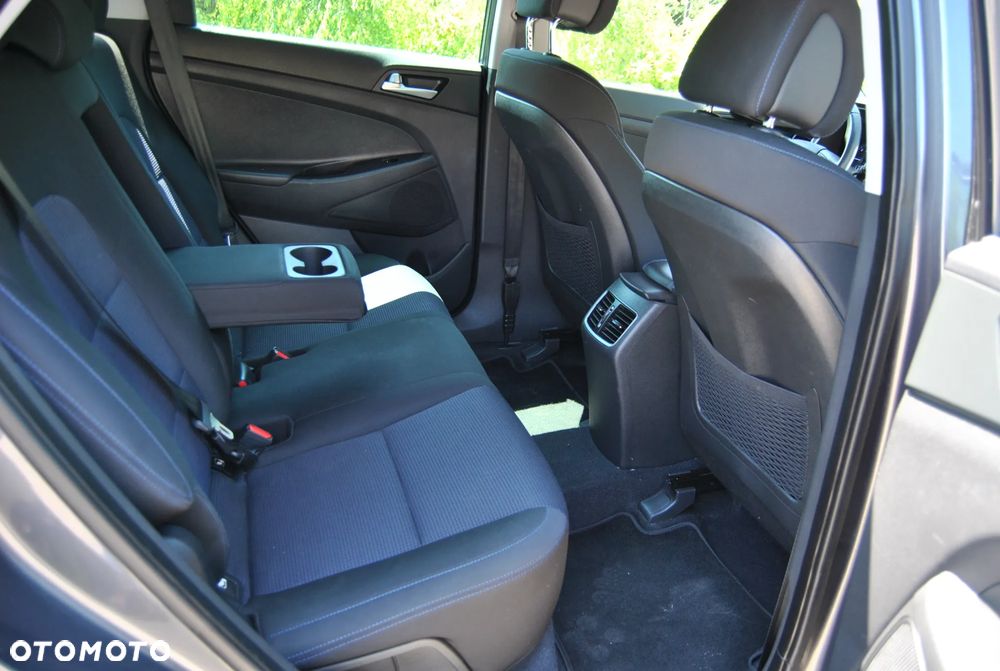 Hyundai Tucson 1.7 CRDI BlueDrive Style 2WD - 31