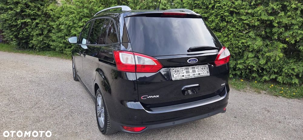 Ford Grand C-MAX - 13