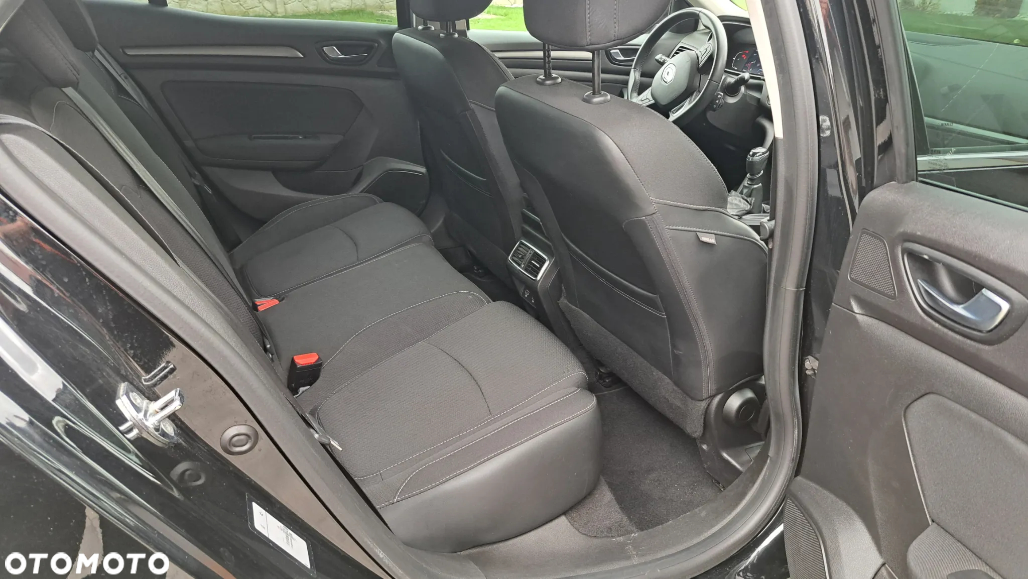Renault Megane 1.5 Blue dCi Intens - 8