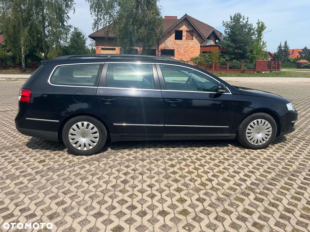 Volkswagen Passat 1.9 TDI Comfortline - 11