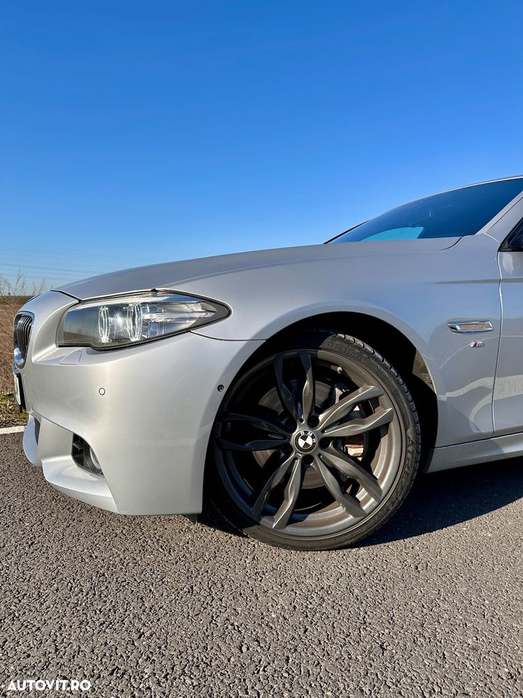 BMW Seria 5 530d Touring Sport-Aut. - 28