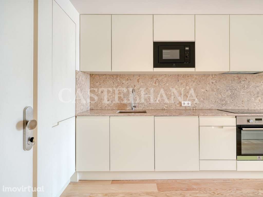 Apartamento T1+1 situado em Alfama, Lisboa, com vista rio - Grande imagem: 3/20