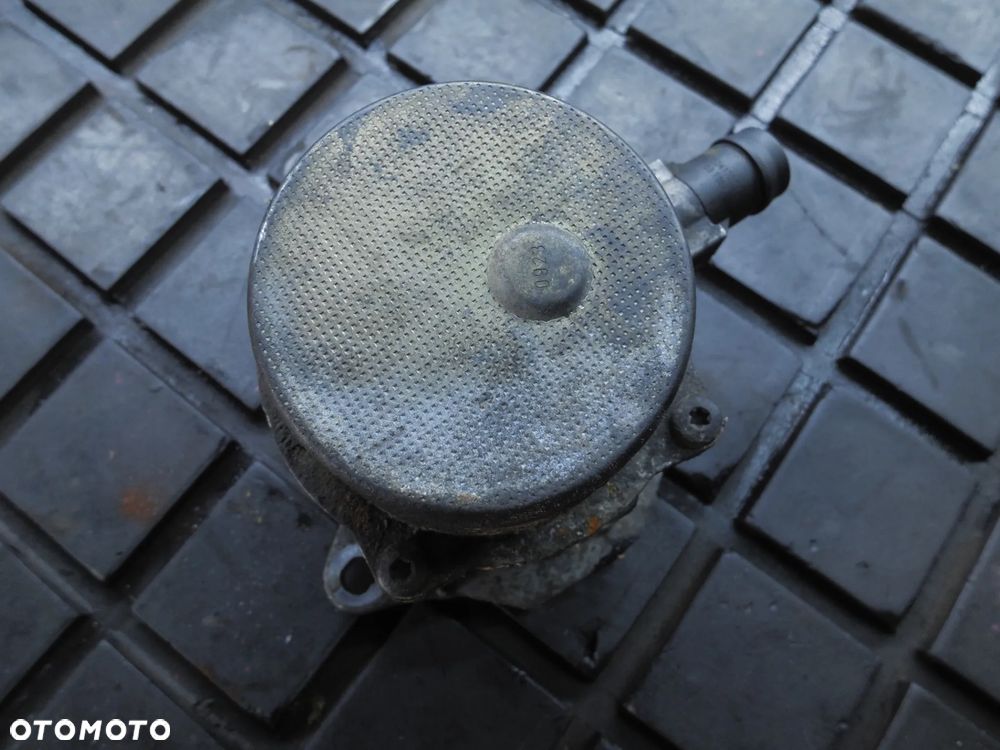 POMPA VACUM RENAULT KANGOO 1.5 DCI 8200113585 POSIADAM 3 SZT - 1