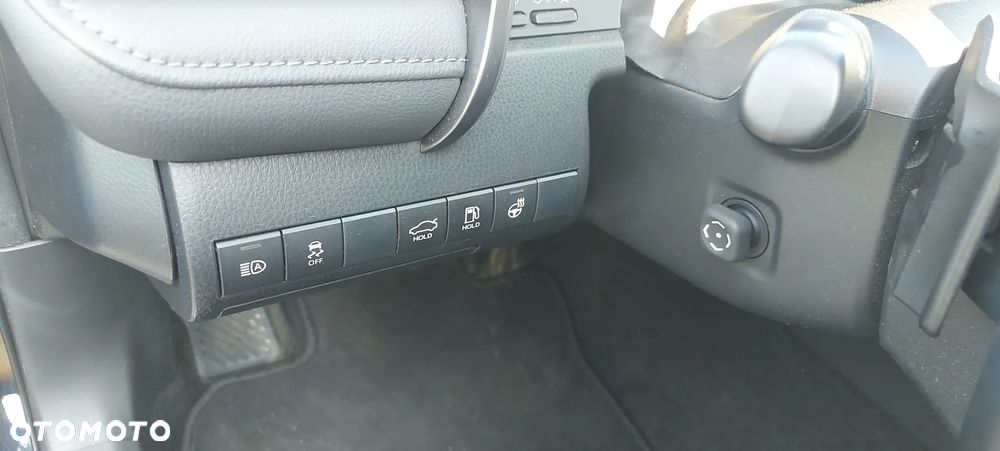 Toyota Camry ver-2-5-hybrid-executive-cvt - 5