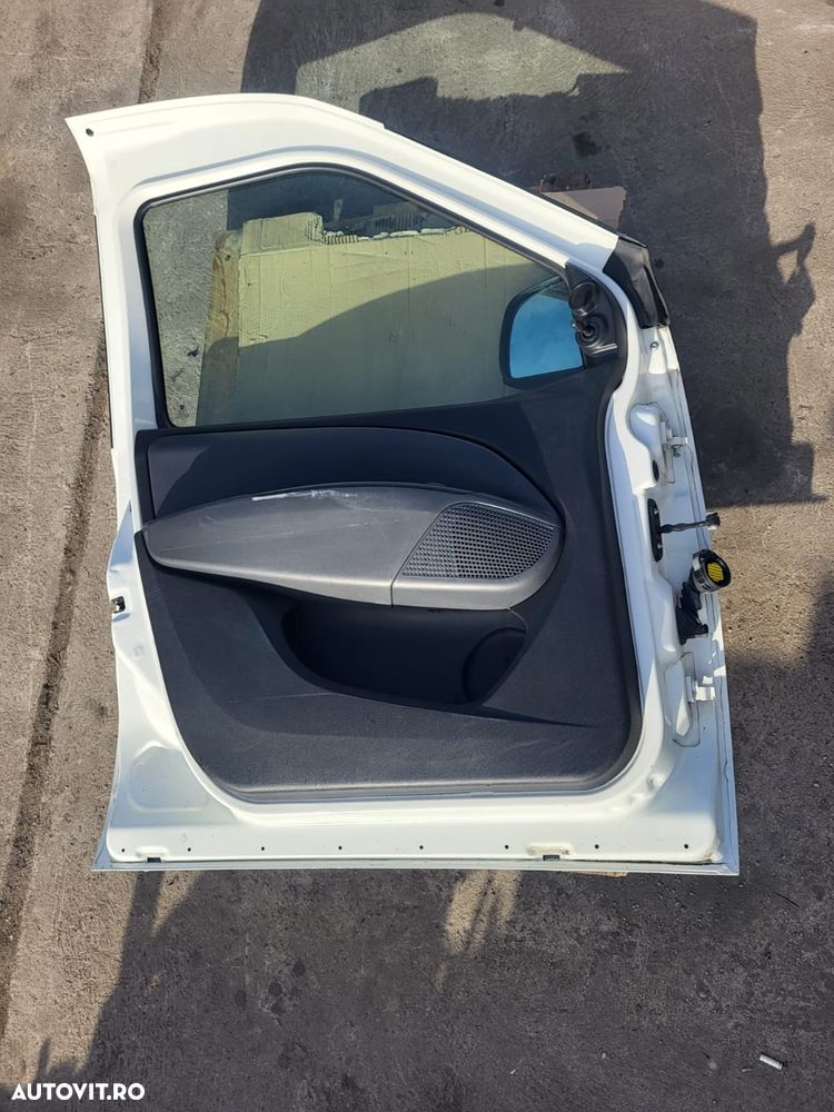 Vindem usa stanga fata  complecta fara oglinda pentru Fiat Doblo 2014 - 8