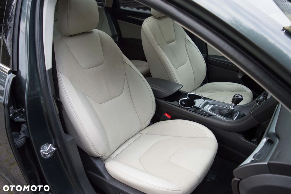 Ford Mondeo 2.0 TDCi Titanium - 27